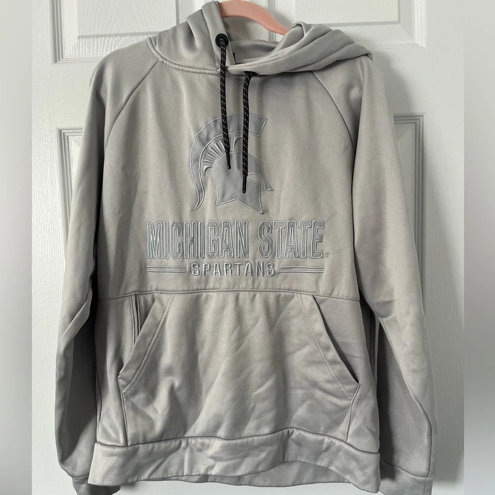 Colosseum Light Gray Michigan State Hoodie